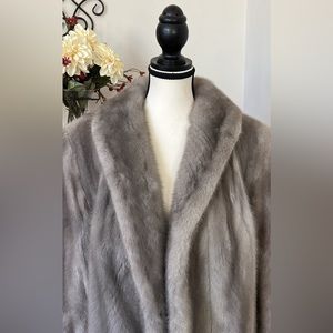 Vintage Blue Iris Mink Coat (inherited), size Med.  Perfect Condition!